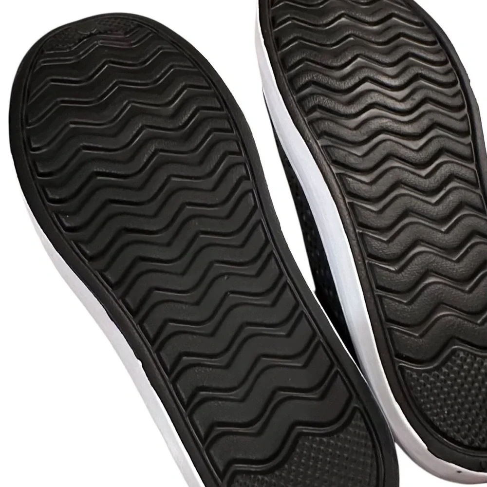 London Fog Men’s Bately Slip On Water Sneakers Shoes NWT Size 10 - Picture 5 of 6